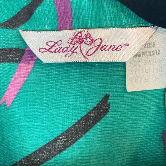 Lady Jane Size 8 Button up abstract pattern pink purple shirt - Picture 3 of 3